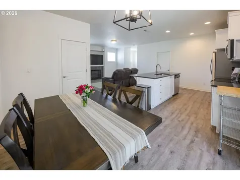 1423 NW Campanella Way Estacada OR 97023