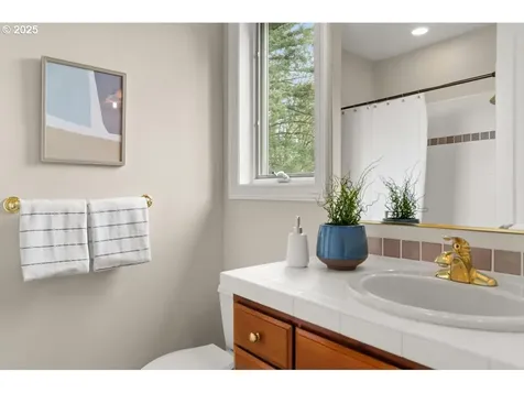 9440 NW Lightning Ridge Drive Portland OR 97229