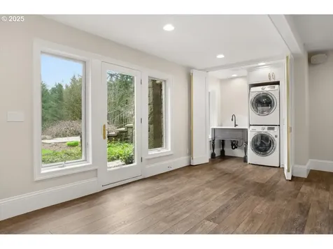 9440 NW Lightning Ridge Drive Portland OR 97229