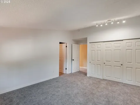 1433 SE 139th Avenue Portland OR 97233