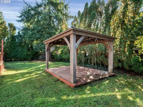 1433 SE 139th Avenue Portland OR 97233