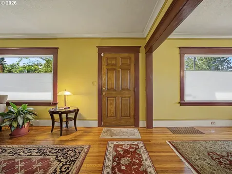 5774 NE Garfield Avenue Portland OR 97211