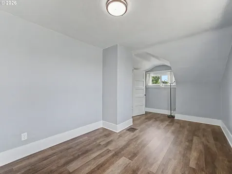5774 NE Garfield Avenue Portland OR 97211