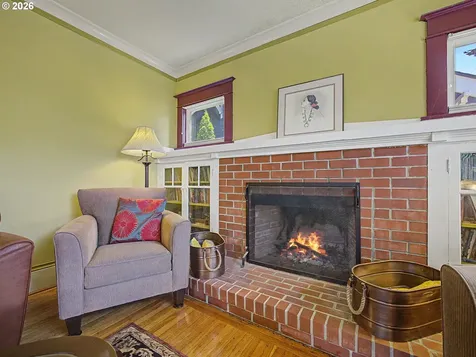 5774 NE Garfield Avenue Portland OR 97211