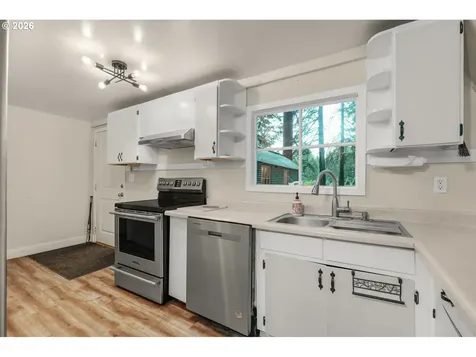 21575 SW 70th Avenue Tualatin OR 97062