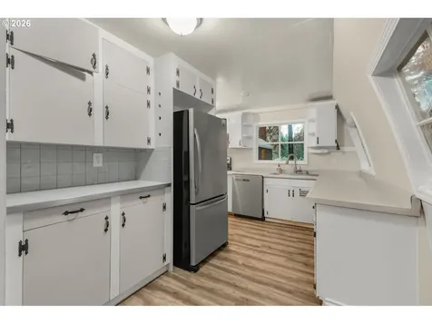 21575 SW 70th Avenue Tualatin OR 97062