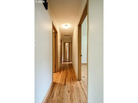 5451 SW 53rd Avenue Portland OR 97221