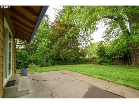 5451 SW 53rd Avenue Portland OR 97221