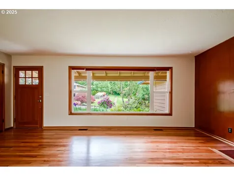 5451 SW 53rd Avenue Portland OR 97221