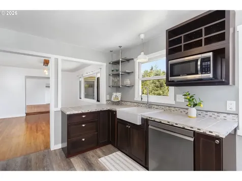 1609 NE 72nd Street Vancouver WA 98665