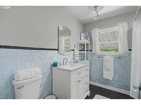 1609 NE 72nd Street Vancouver WA 98665