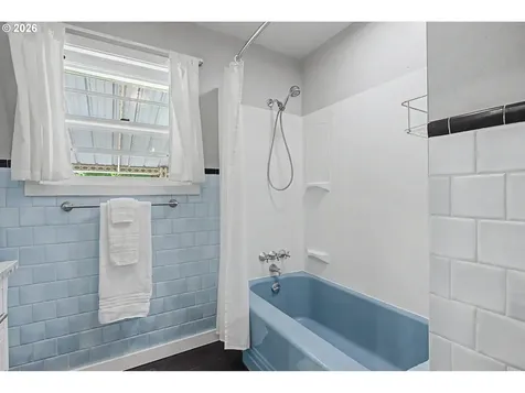 1609 NE 72nd Street Vancouver WA 98665
