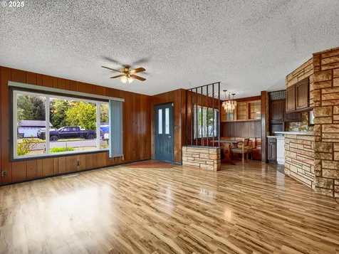 1425 SE 12th Place Warrenton OR 97146
