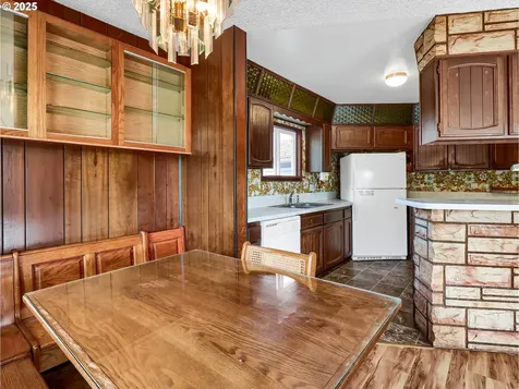 1425 SE 12th Place Warrenton OR 97146