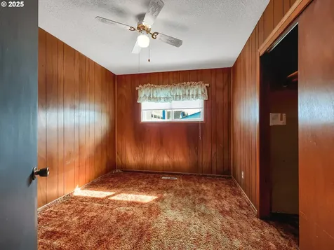 1425 SE 12th Place Warrenton OR 97146