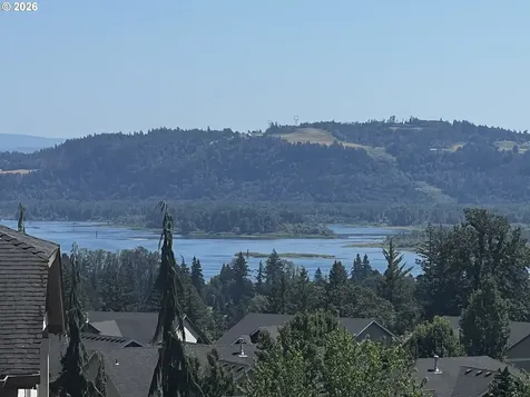 404 N X Street Washougal WA 98671