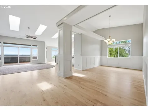 404 N X Street Washougal WA 98671