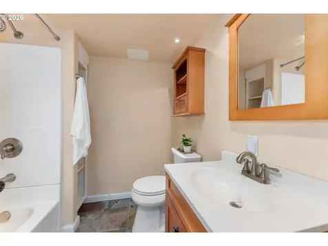 529 W 25th Street Vancouver WA 98660
