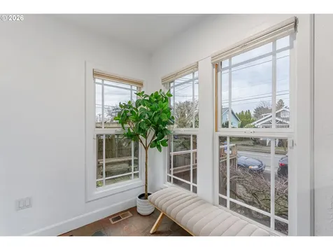 529 W 25th Street Vancouver WA 98660