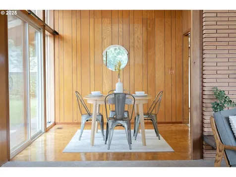 4035 SW Altadena Avenue Portland OR 97239