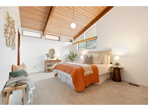4035 SW Altadena Avenue Portland OR 97239