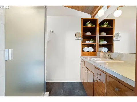 4035 SW Altadena Avenue Portland OR 97239