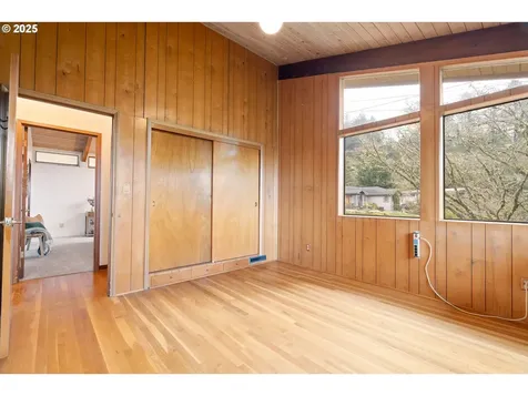 4035 SW Altadena Avenue Portland OR 97239