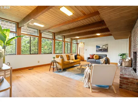 4035 SW Altadena Avenue Portland OR 97239