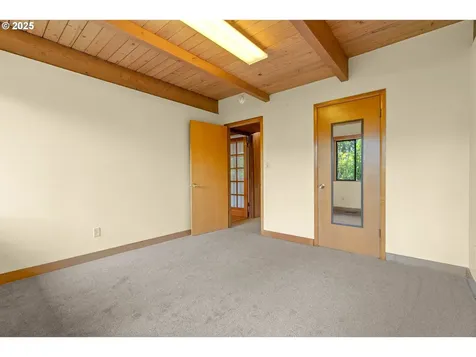 4035 SW Altadena Avenue Portland OR 97239