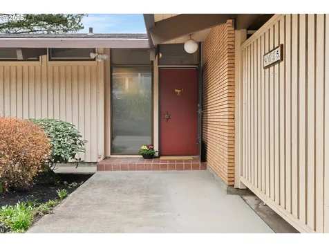 4035 SW Altadena Avenue Portland OR 97239
