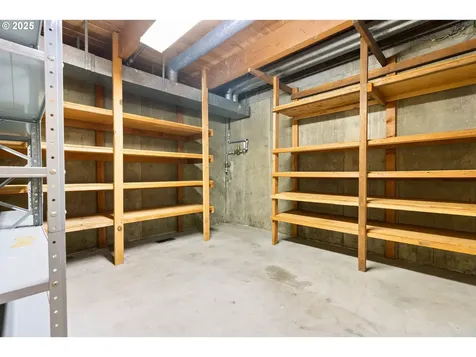 4035 SW Altadena Avenue Portland OR 97239