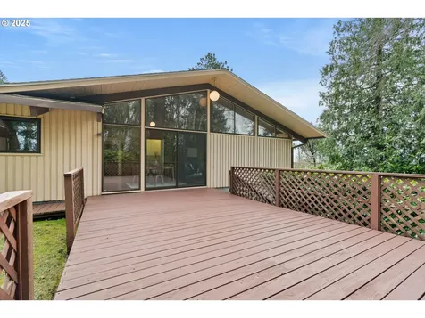 4035 SW Altadena Avenue Portland OR 97239