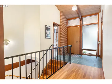 4035 SW Altadena Avenue Portland OR 97239