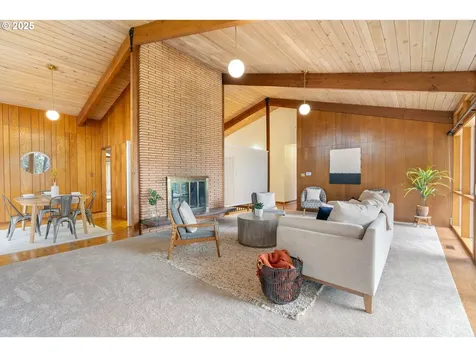 4035 SW Altadena Avenue Portland OR 97239
