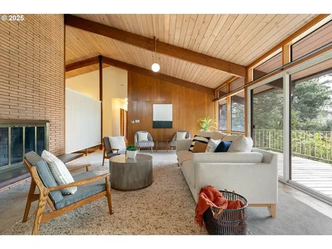 4035 SW Altadena Avenue Portland OR 97239