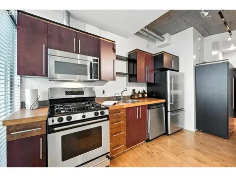 1410 SW 11th Avenue Portland OR 97201