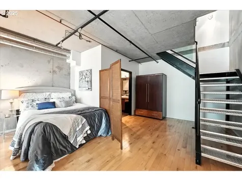 1410 SW 11th Avenue Portland OR 97201