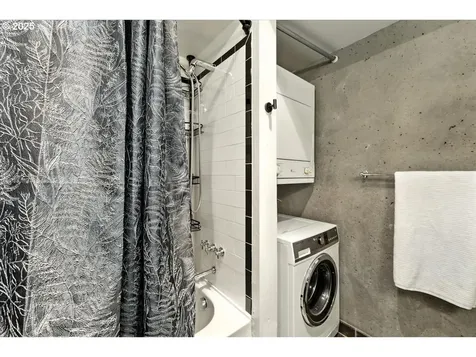 1410 SW 11th Avenue Portland OR 97201