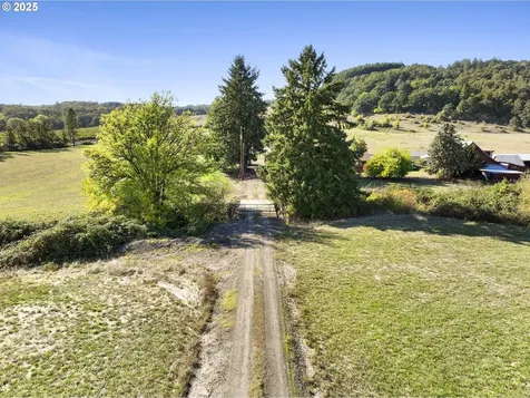 17300 SW Muddy Valley Road Mcminnville OR 97128