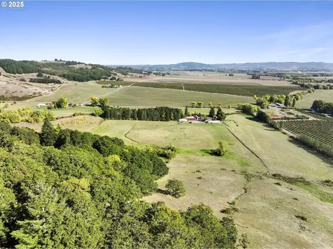 17300 SW Muddy Valley Road Mcminnville OR 97128