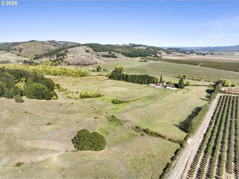17300 SW Muddy Valley Road Mcminnville OR 97128