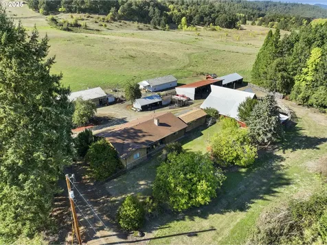 17300 SW Muddy Valley Road Mcminnville OR 97128