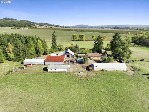 17300 SW Muddy Valley Road Mcminnville OR 97128