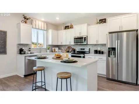 9409 SE Crystal Rose Street Happy Valley OR 97086