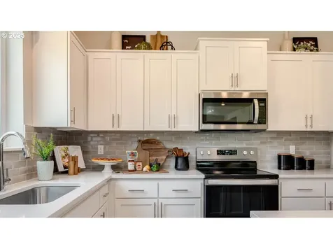 9409 SE Crystal Rose Street Happy Valley OR 97086