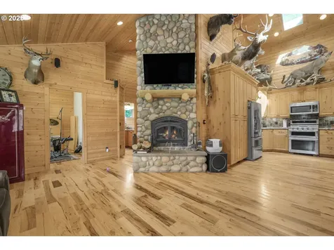58885 E Marmot Road Sandy OR 97055