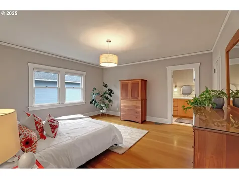 2806 NE Bryce Street Portland OR 97212
