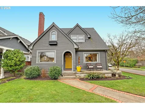 2806 NE Bryce Street Portland OR 97212