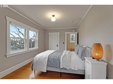 2806 NE Bryce Street Portland OR 97212