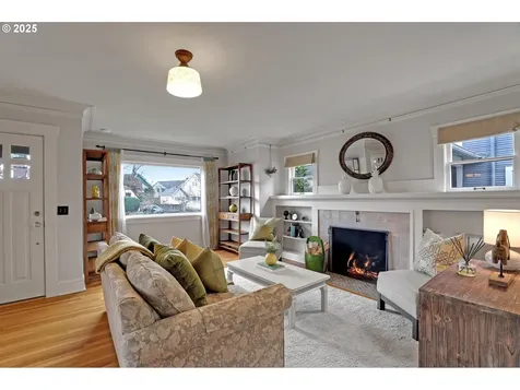 2806 NE Bryce Street Portland OR 97212